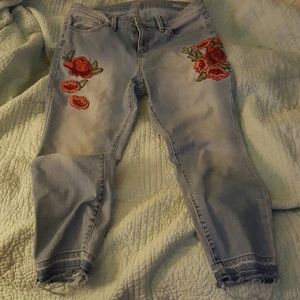 a.n.a. skinny ankle jeans (more like Capri)